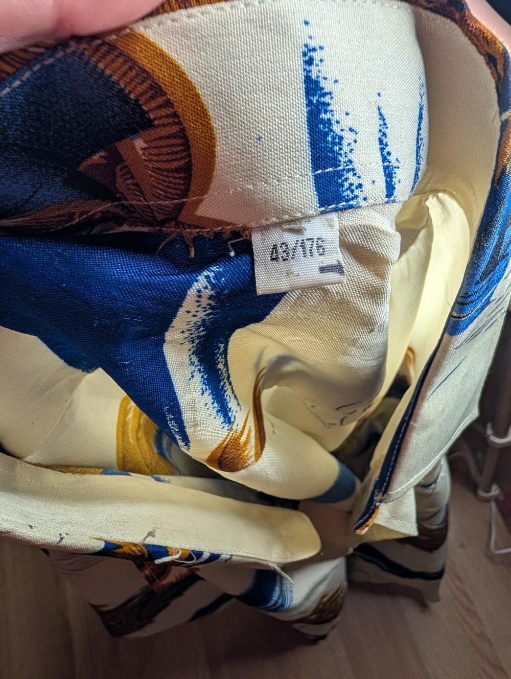 That's A Awful Lot Of Cough Syrup Hawaiian Shirt Men Size 43 Tropical Desto Dubb - Picture 7 of 7